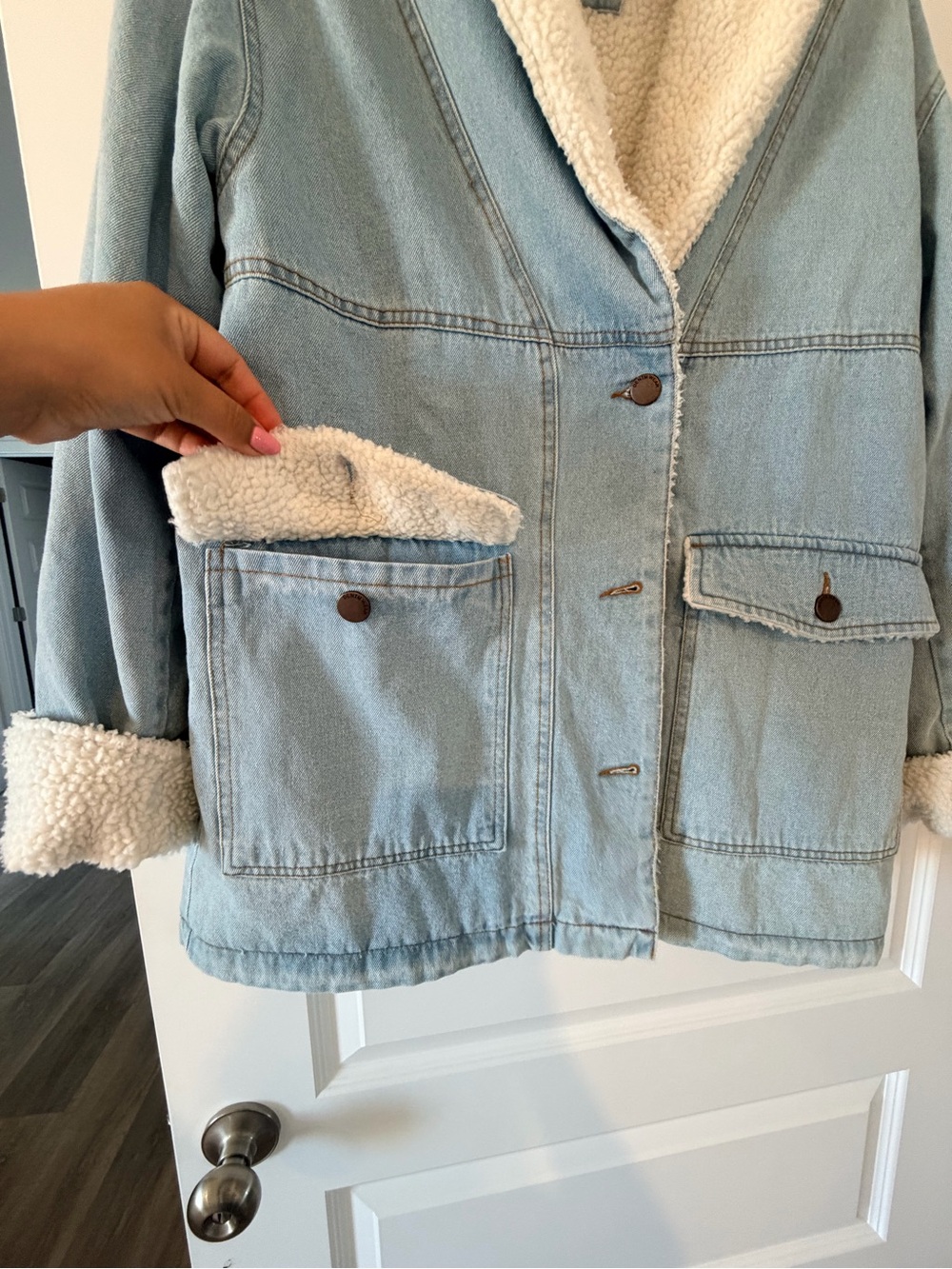 Ashley By 26 International Light Blue Denim Jacket with White Sherpa Lining - Picture 2 of 6